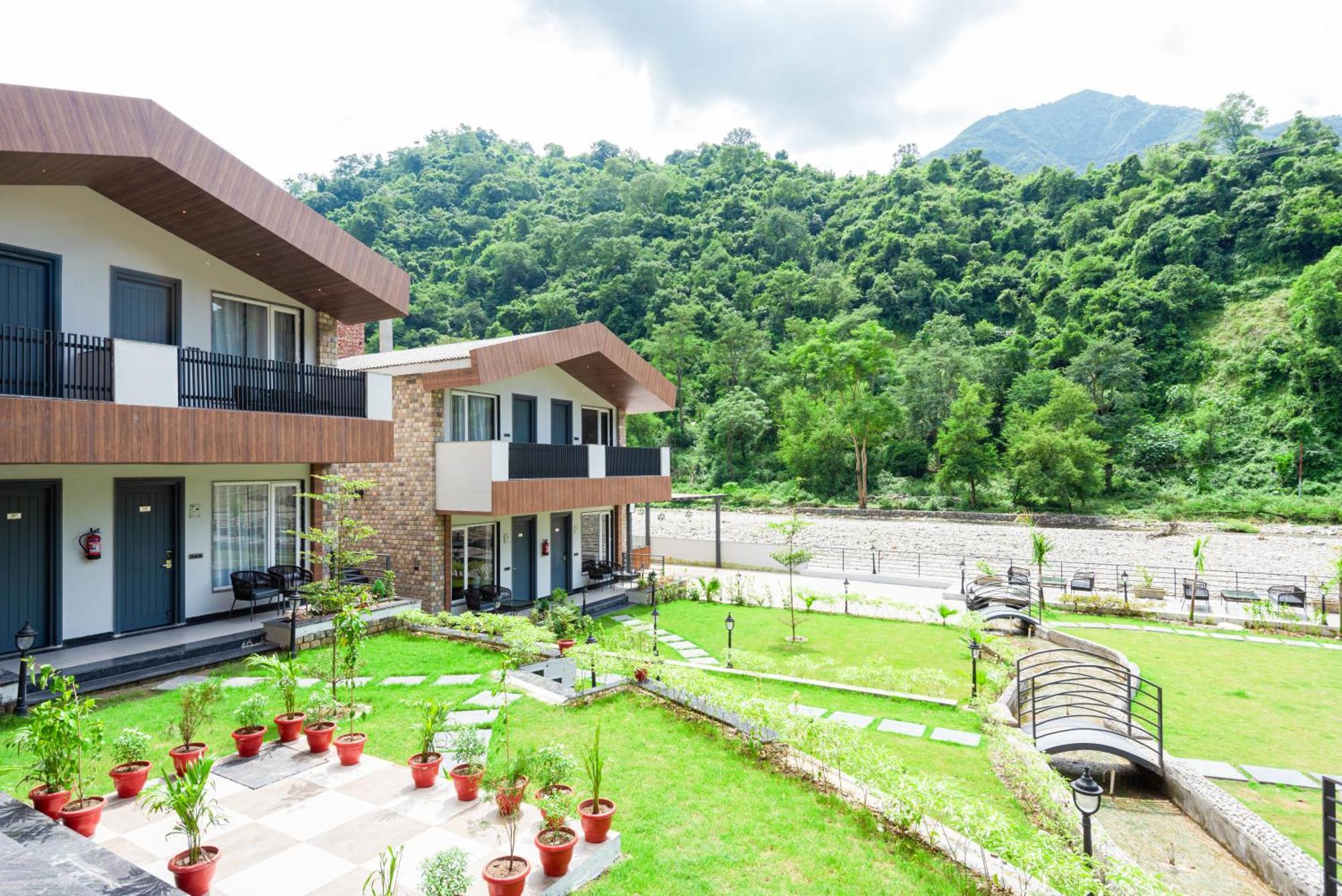 Dls Divine River Resort And Spa, Rishīkesh Exteriör bild