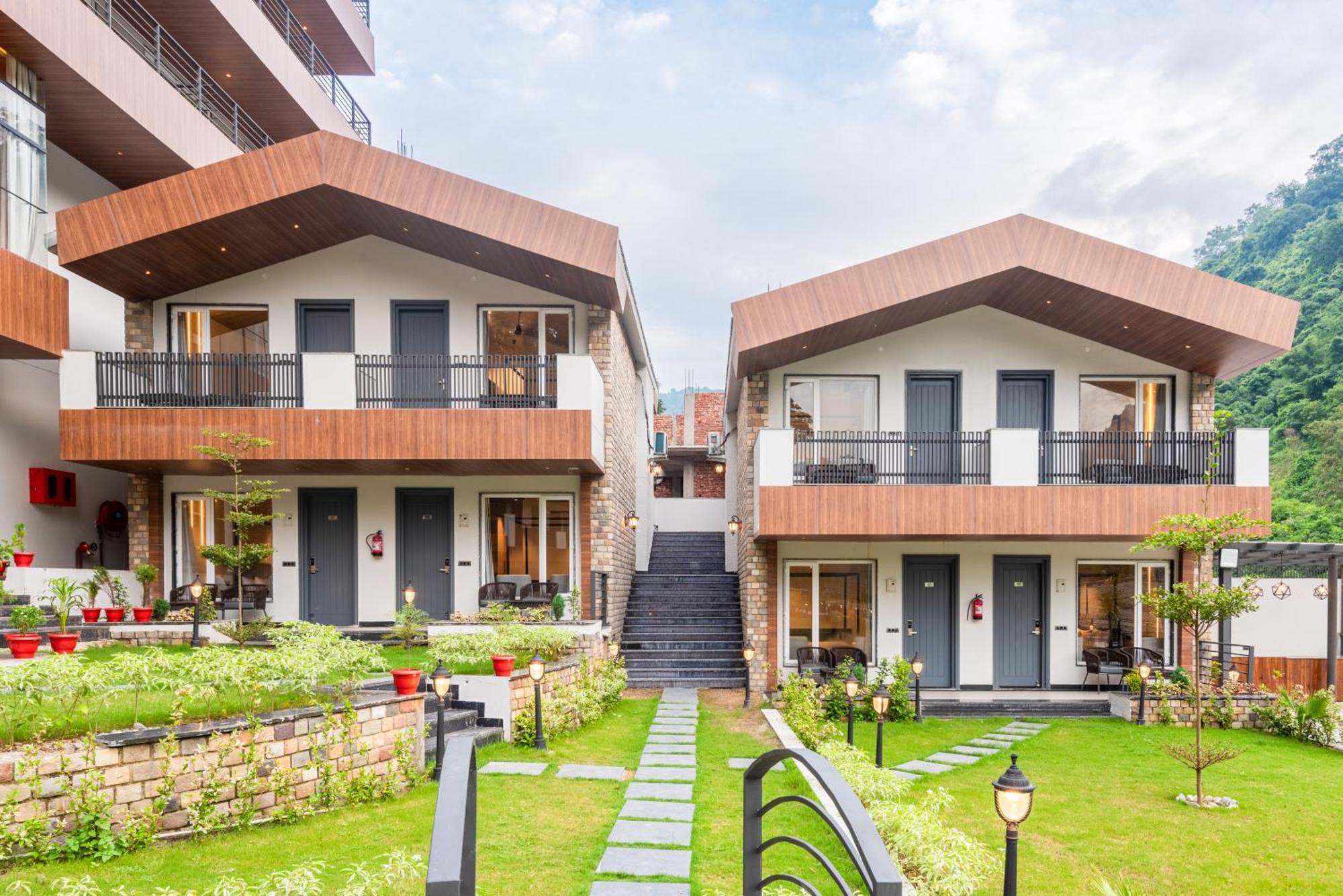 Dls Divine River Resort And Spa, Rishīkesh Exteriör bild